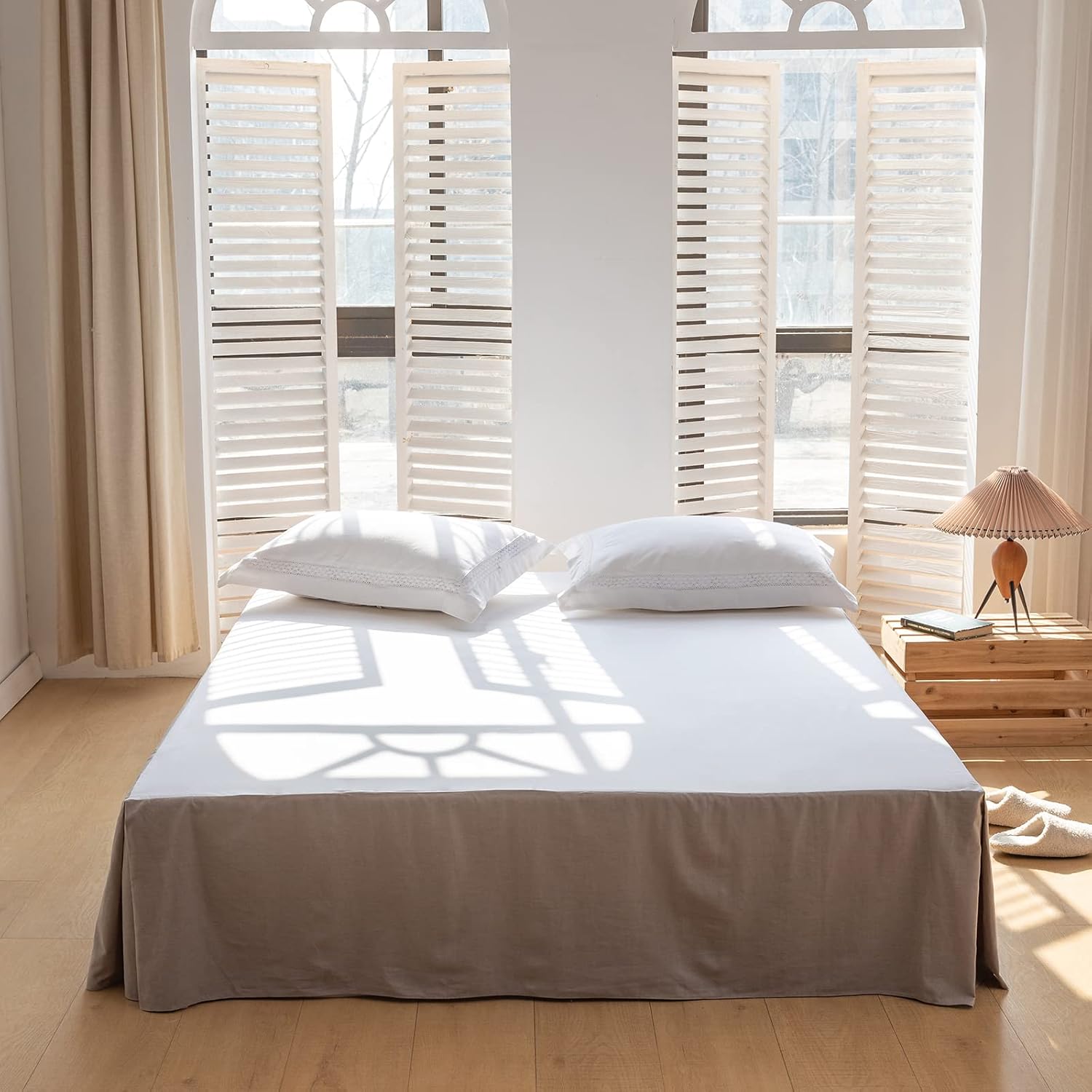 BISELINA French Linen Bed Skirt with Pleated Frills 18-Inch Tailored Drop Natural Flax Cotton Blend Dust Ruffle Soft Cozy Farmhouse Bedding (18" King, Ruffle Linen)